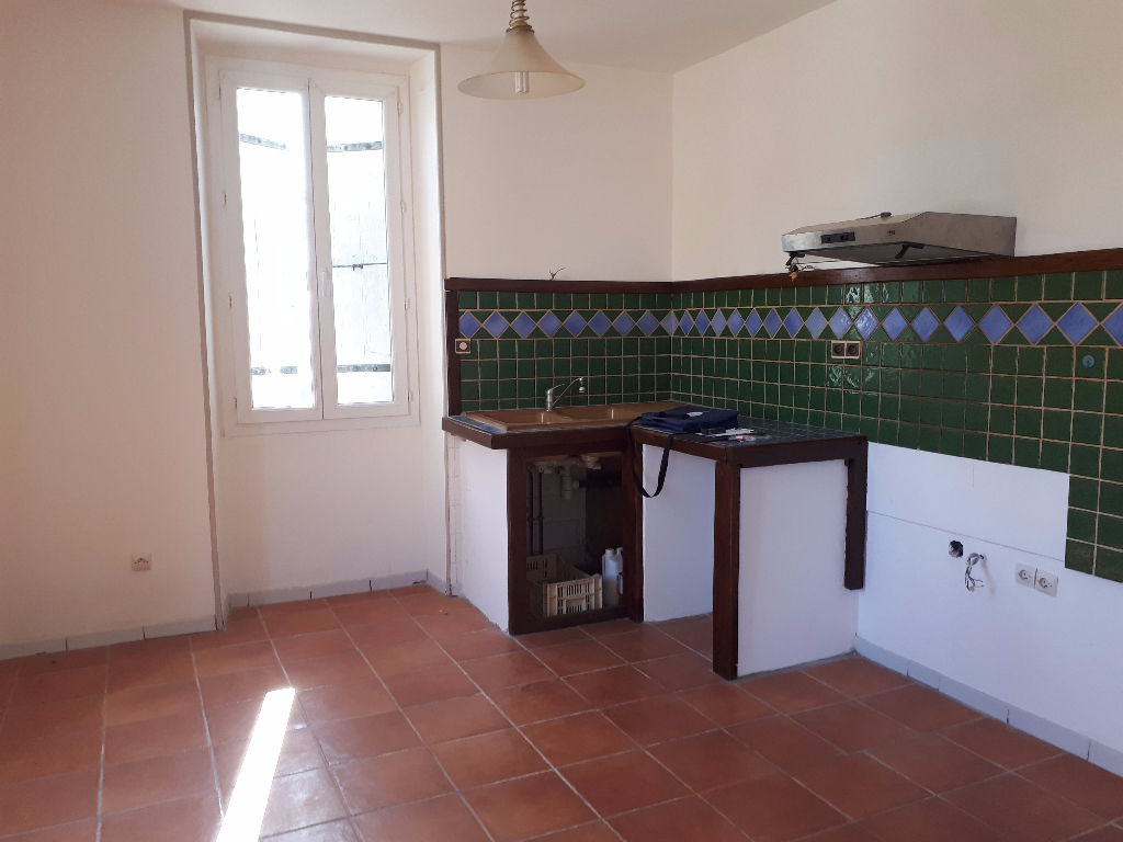 Appartement  3 pièce(s) de 74.30 m2 à VINEZAC