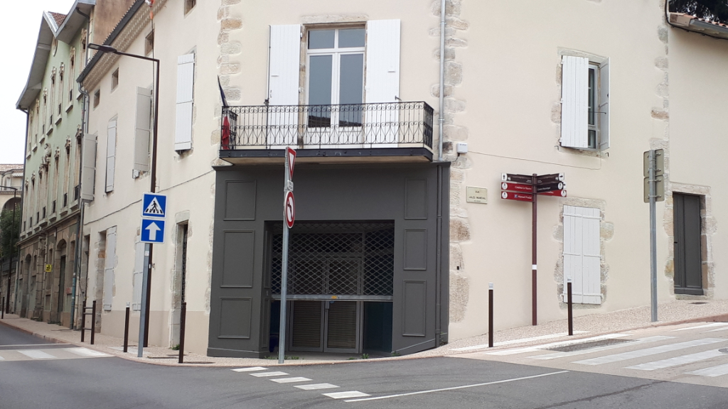 Local commercial de 125.56 m²