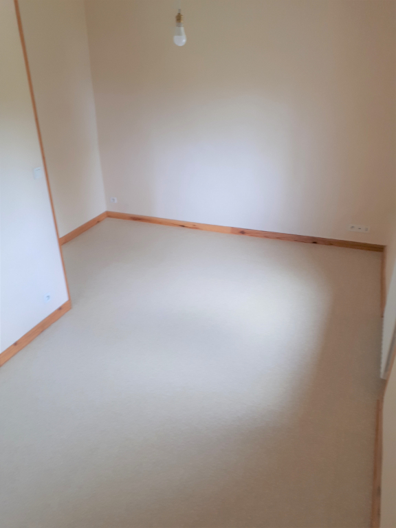Maison Saint Etienne De Fontbellon 2 pièce(s) 60 m2