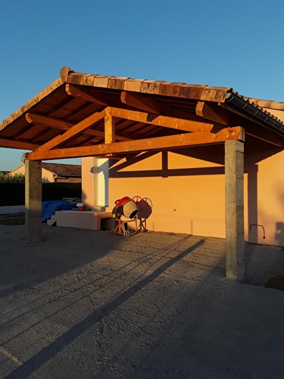 Maison individuelle de 100 m² avec 3 chambres et jardin