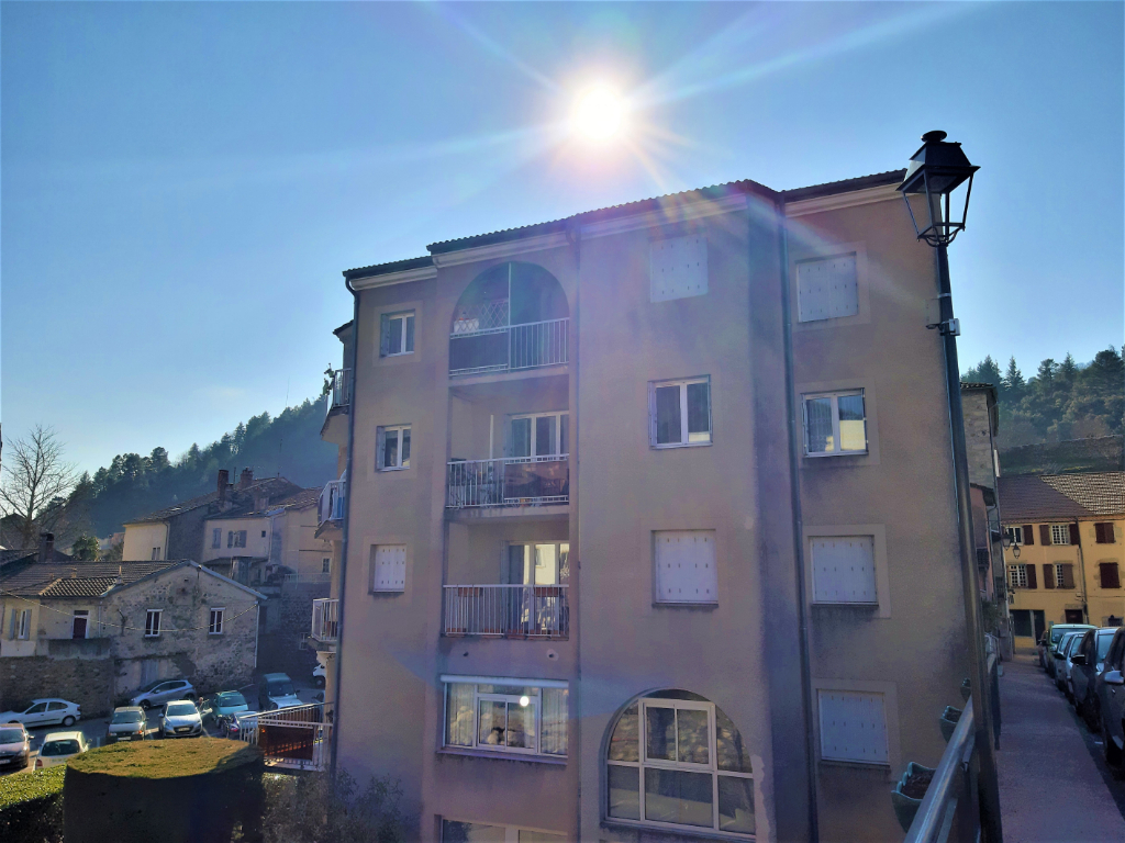 À vendre, appartement  3 pièces à VALS LES BAINS (07600).