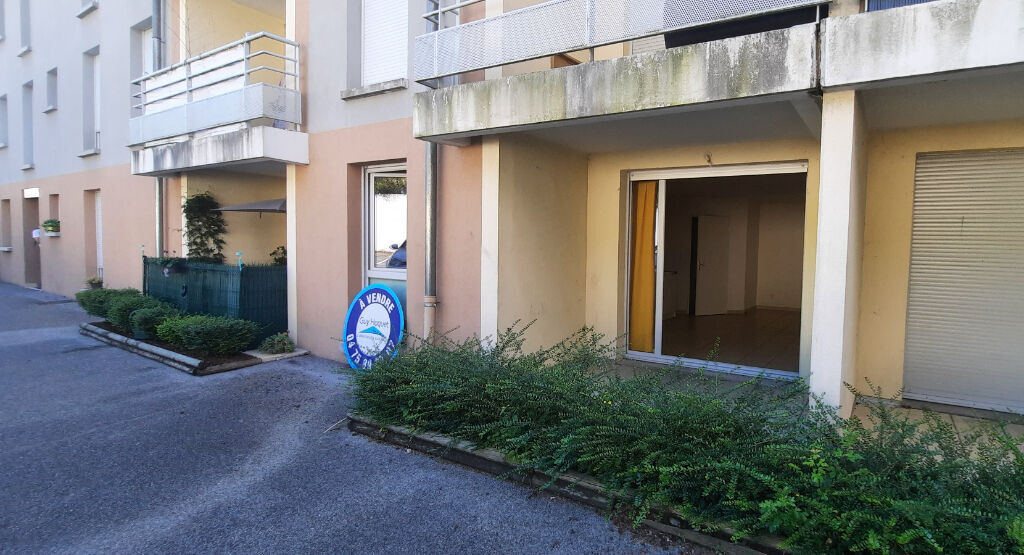 Vente d'un appartement T2 à AUBENAS en RDC avec place de parking
