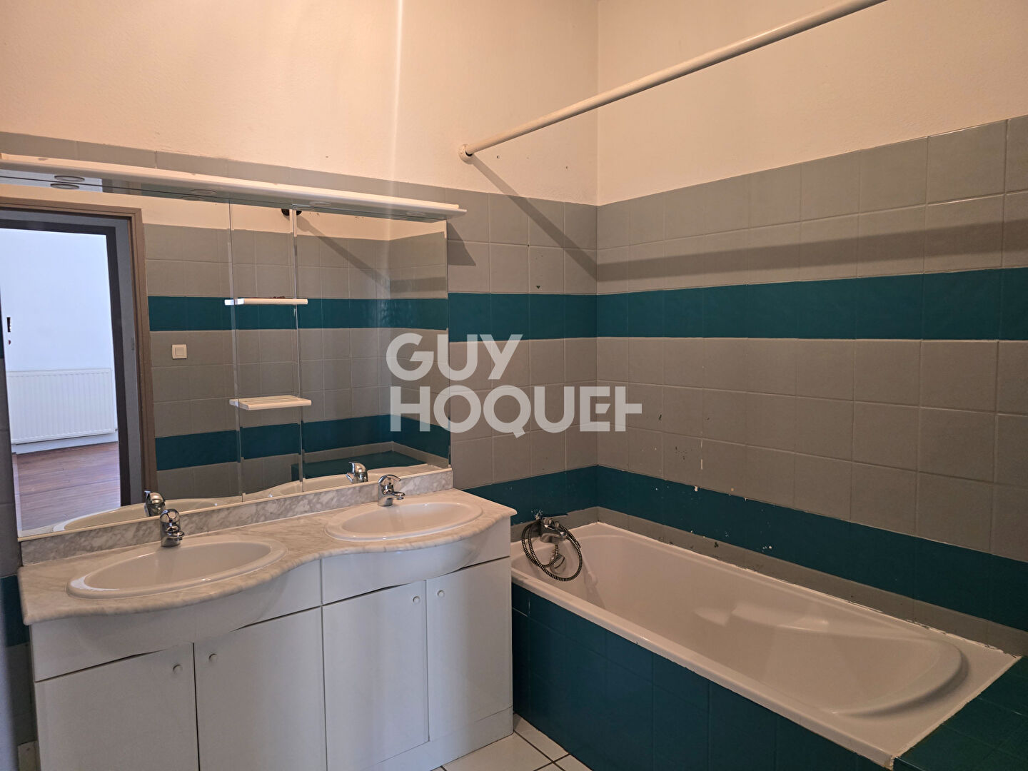 Appartement Vals Les Bains 3 pièces de 78 m2 avec terrasse