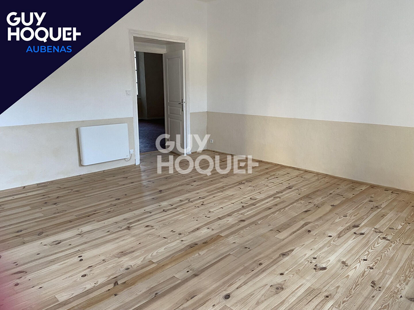 Appartement T4 avec 2 garages à 20 minutes d'Aubenas