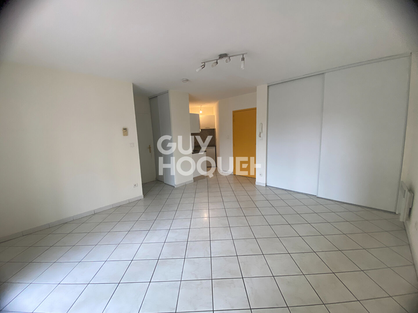 Appartement Aubenas 2 pièce(s)