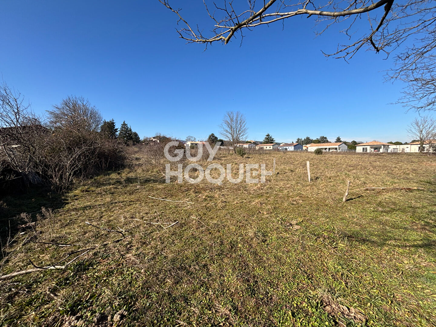 Magnifique terrain de 1800 m² sur Vinezac