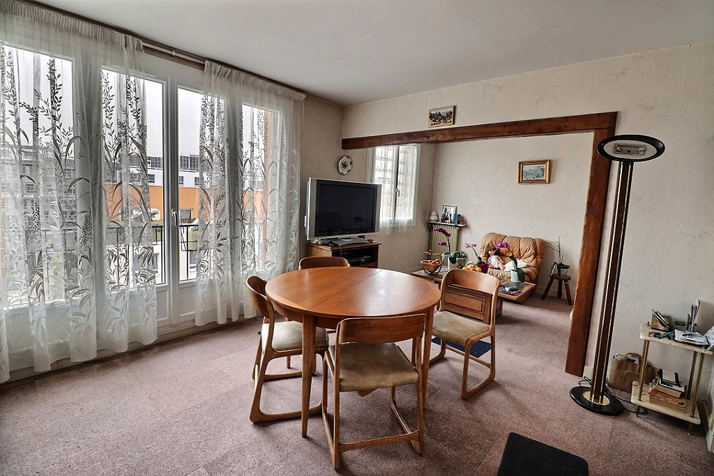 Appartement 4 pièces d'environ 65,41 m² à vendre à LA COURNEUVE (93120).