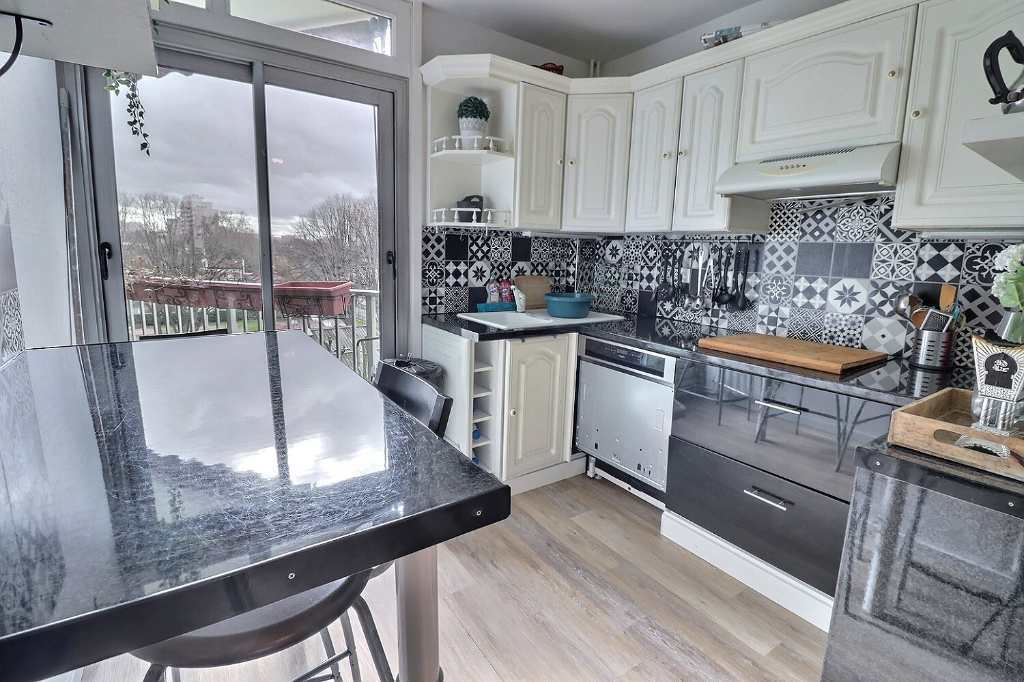 Appartement T4 (83 m²) en vente à L'ILE SAINT DENIS