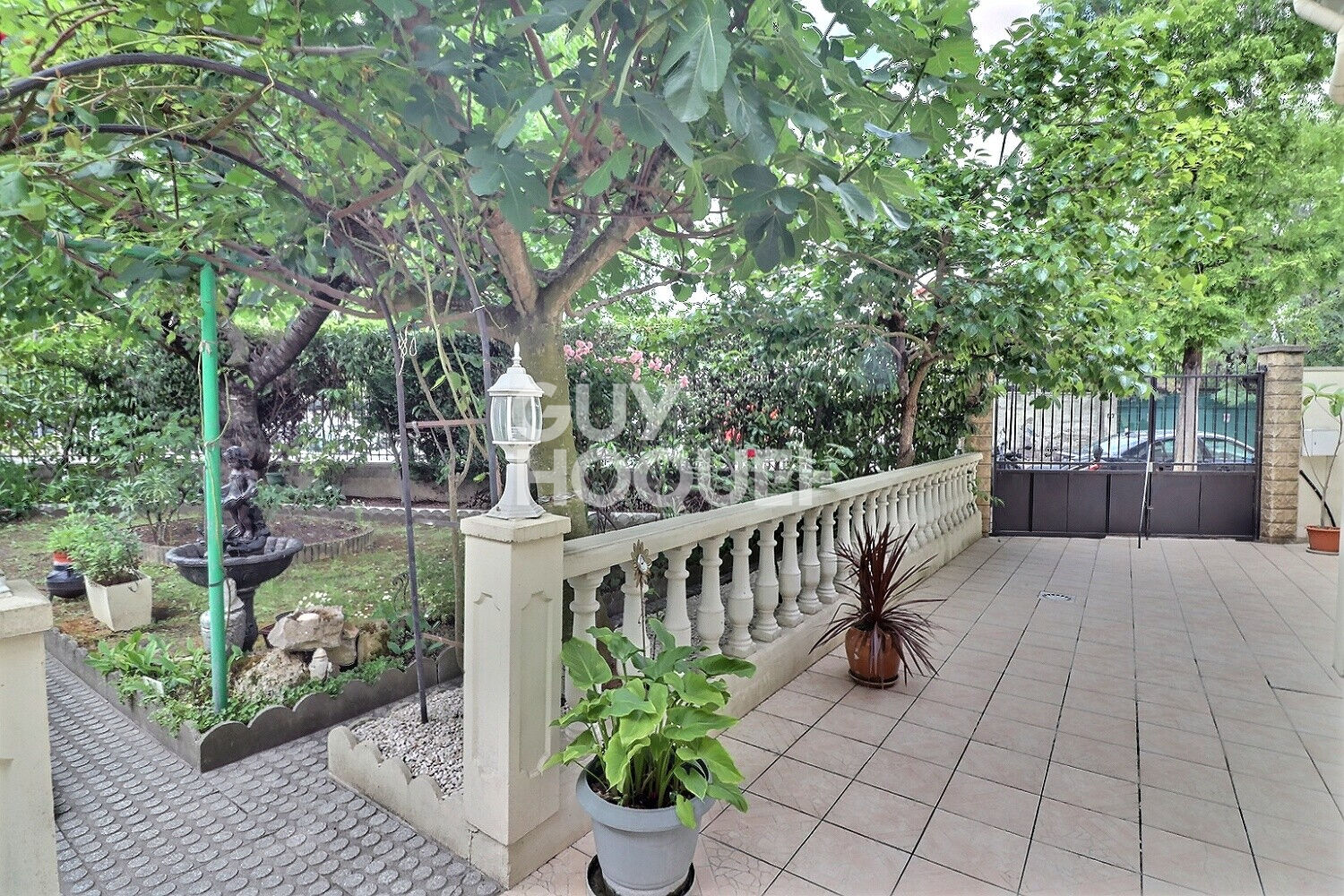 MAISON FAMILIALE AVEC STUDIO GARAGE ET JARDIN - FORT D'AUBERVILLIERS