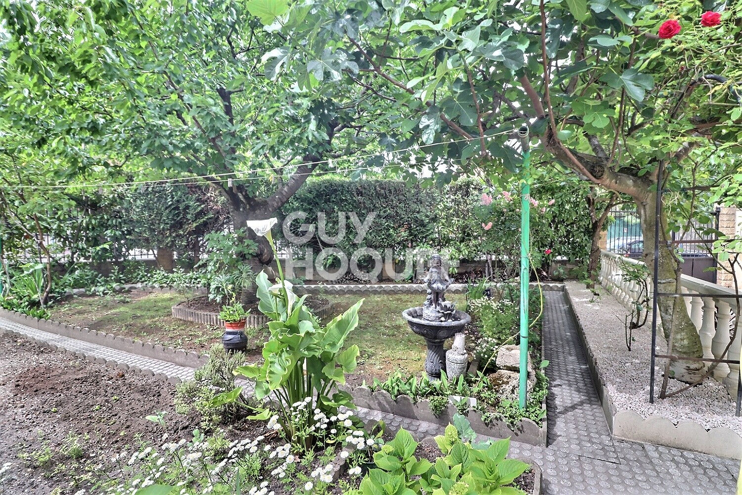 MAISON FAMILIALE AVEC STUDIO GARAGE ET JARDIN - FORT D'AUBERVILLIERS