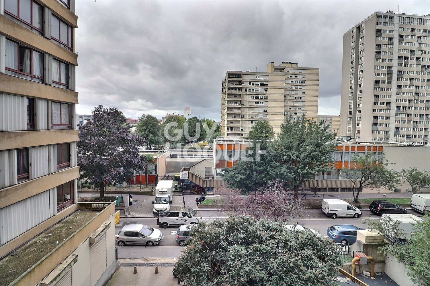 STUDIO DE 18.80 m² AVEC BALCON - AUBERVILLIERS PORTE DE LA VILLETTE