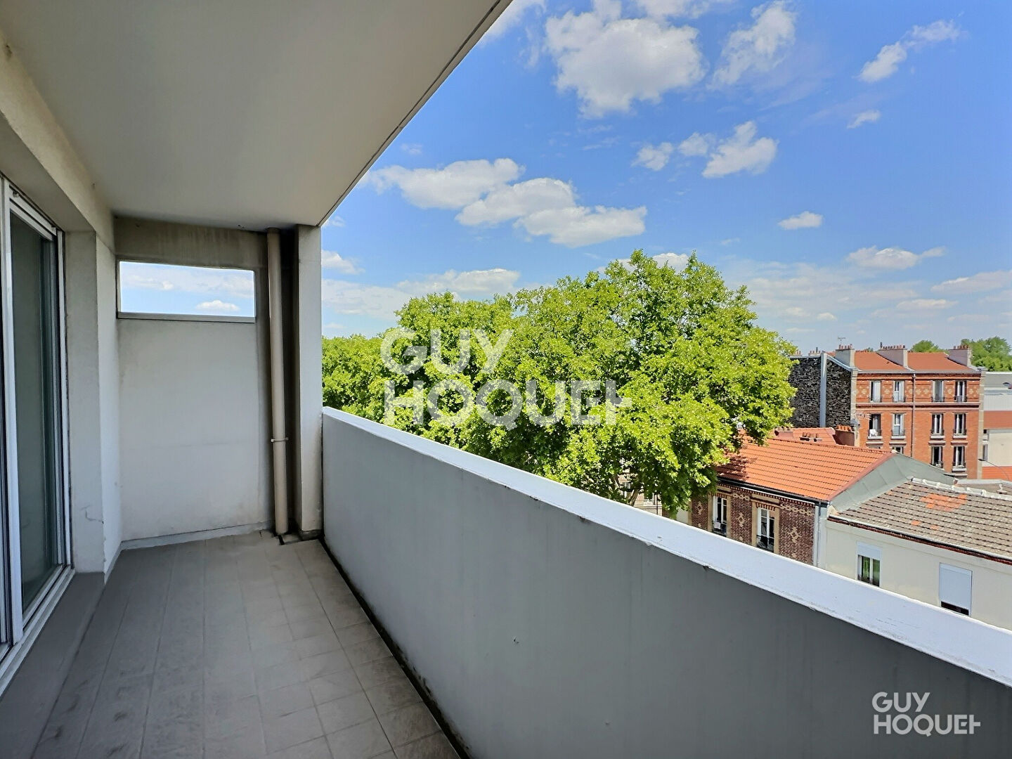 APPARTEMENT 3 PIECES AVEC BALCON CAVE ET PARKING - SAINT DENIS PLEYEL