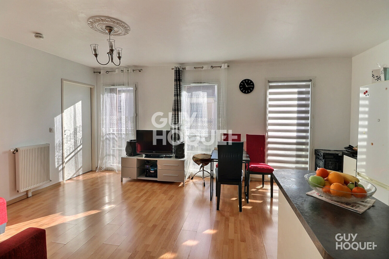 APPARTEMENT 3 PIECES 58 m²  + PARKING - AUBERVILLIERS - METRO QUATRE CHEMINS