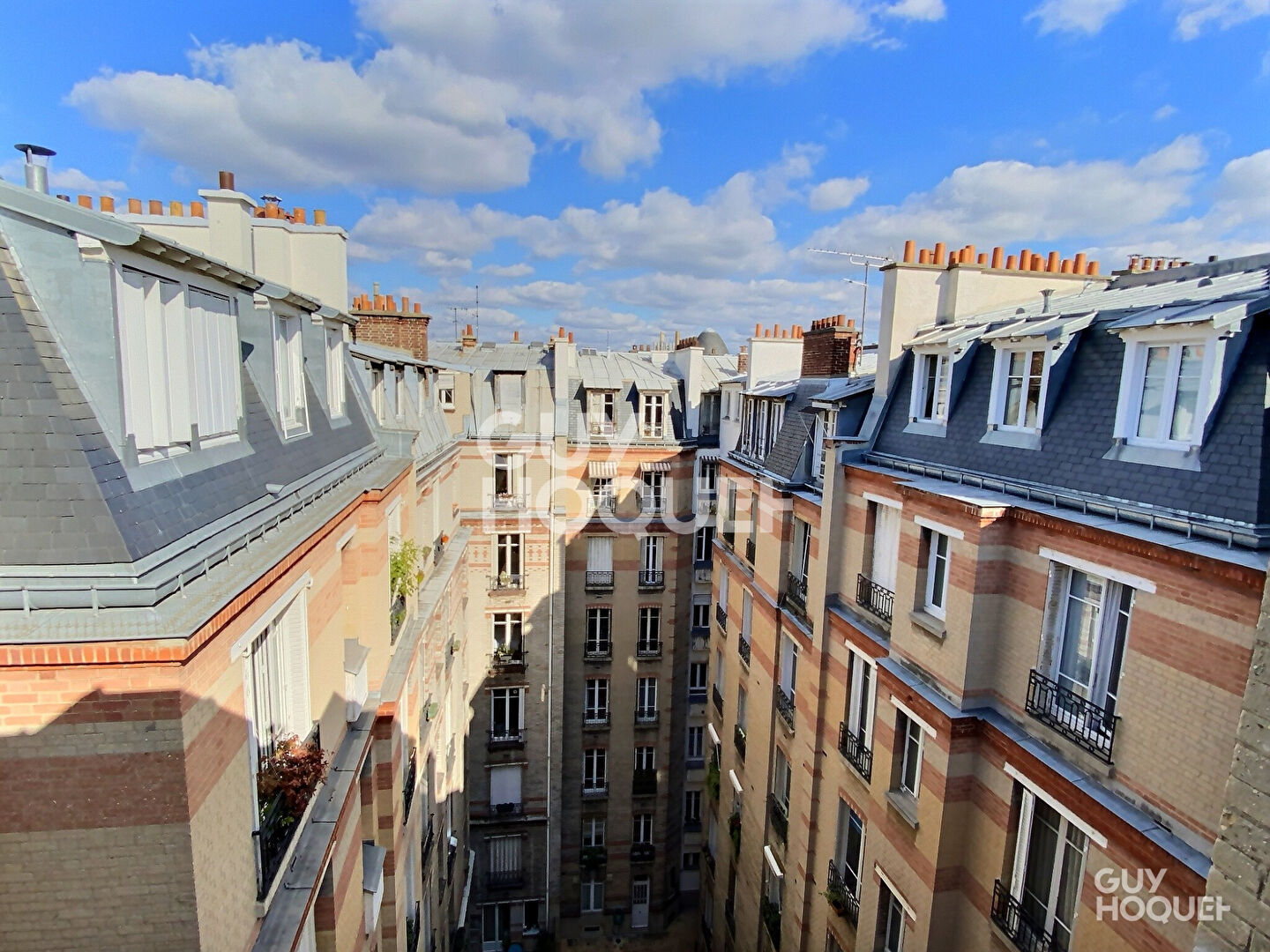 CHAMBRE DE SERVICE - ECOLE MILITAIRE PARIS 7ème