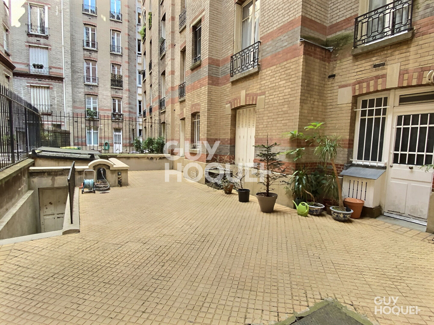 CHAMBRE DE SERVICE - ECOLE MILITAIRE PARIS 7ème