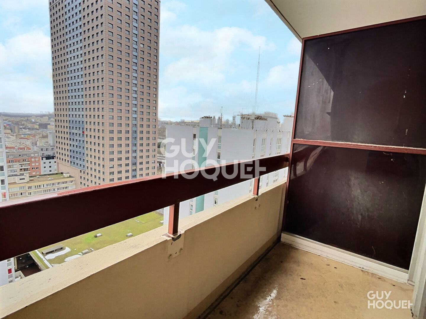 STUDIO AVEC BALCON - AUBERVILLIERS PORTE DE LA VILLETTE