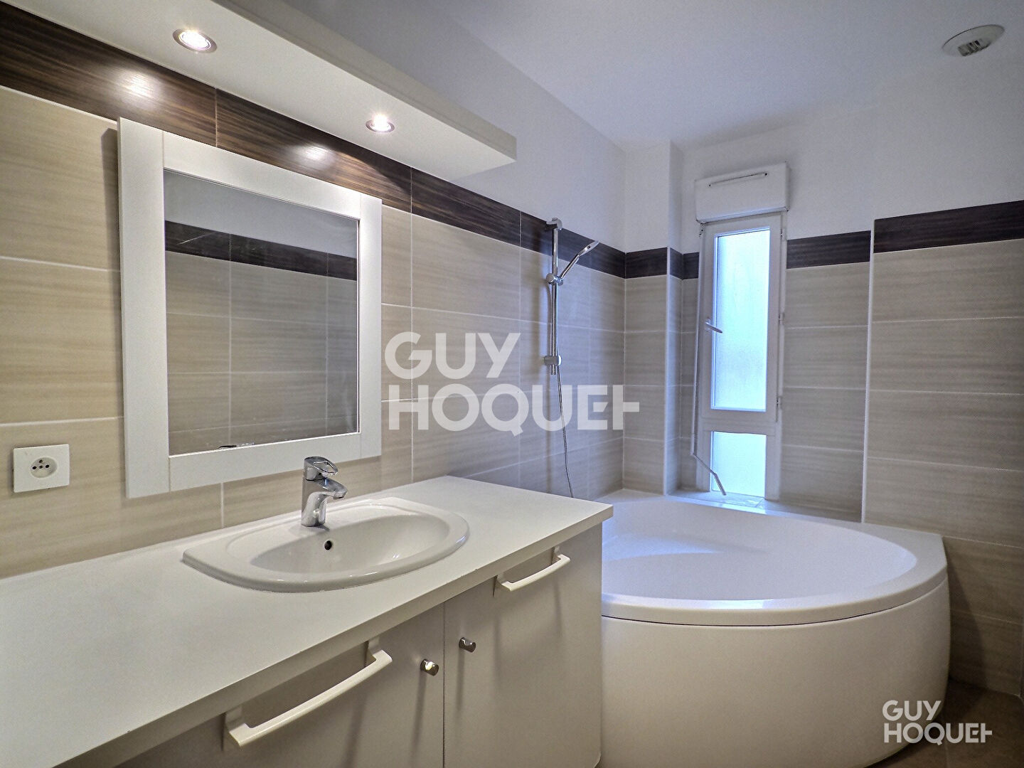 Appartement 3 pièces à louer à Aubervilliers - Réf. 2221