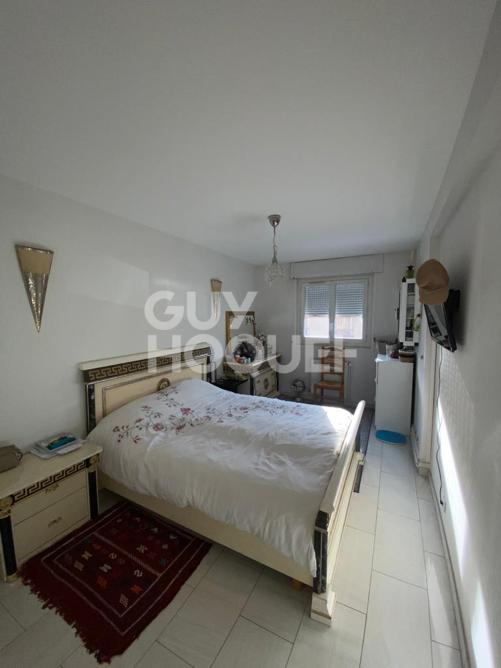 Appartement de 97m2 au coeur du Vieux-Pays  Bien RARE!