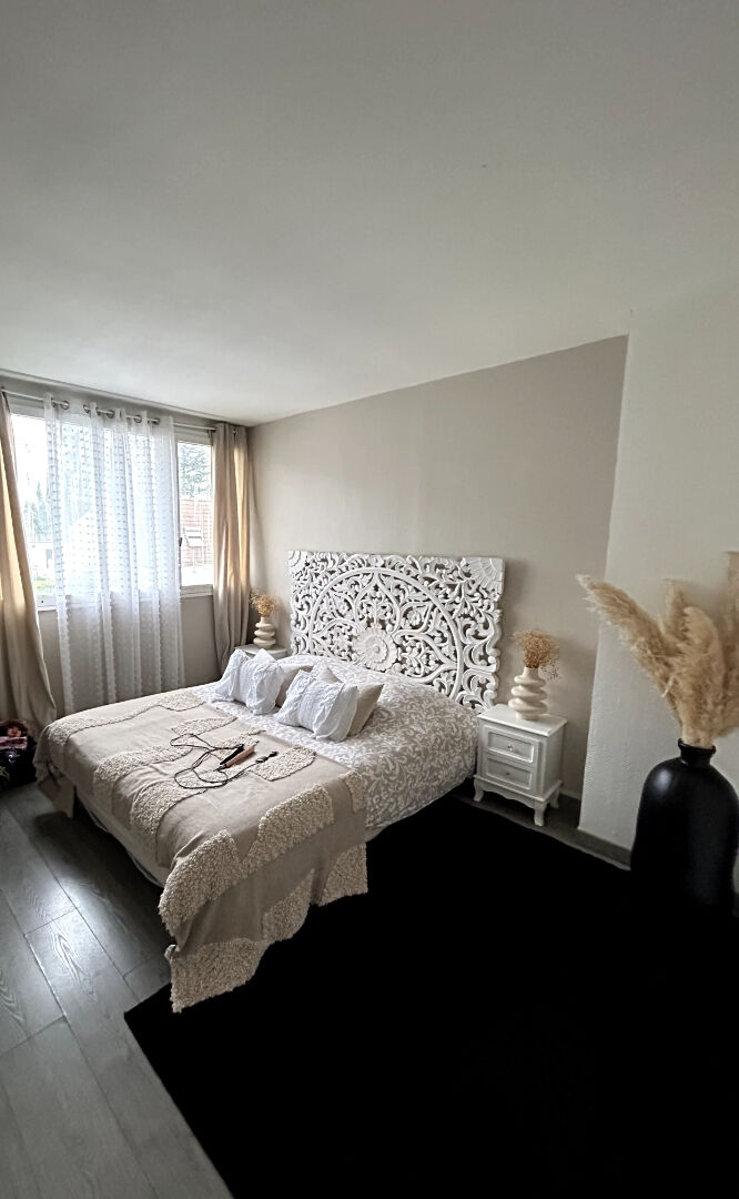 AULNAY SOUS BOIS : maison de 6 pièces (77 m²) en vente