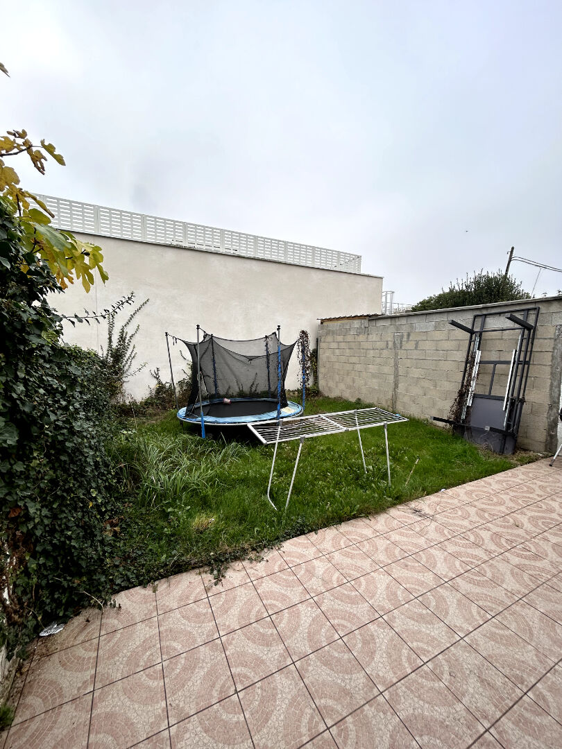 AULNAY SOUS BOIS : maison de 6 pièces (77 m²) en vente