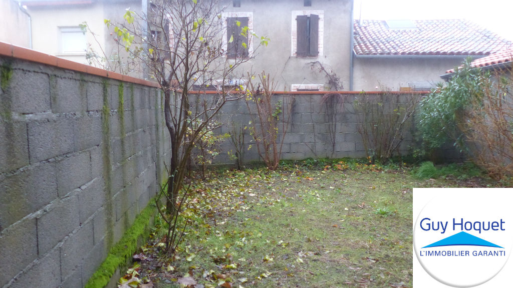 Exclusivité. Maison de village de 67 m2 avec jardin et garage