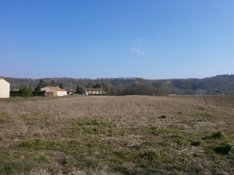 Terrain à batir de 1532 m²