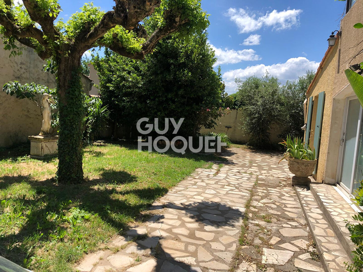 VENTE : appartement de 4 pièces (103m²) à AVIGNON
