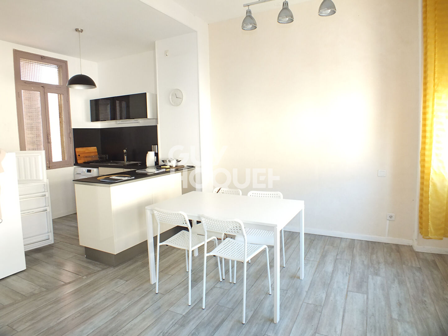 Appartement  2 pièce(s) 47 m2 AVIGNON CENTRE