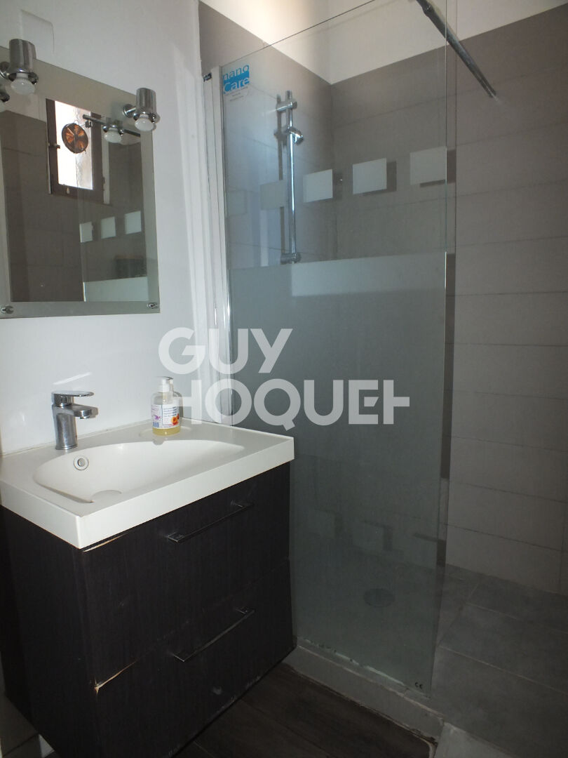 Appartement  2 pièce(s) 47 m2 AVIGNON CENTRE