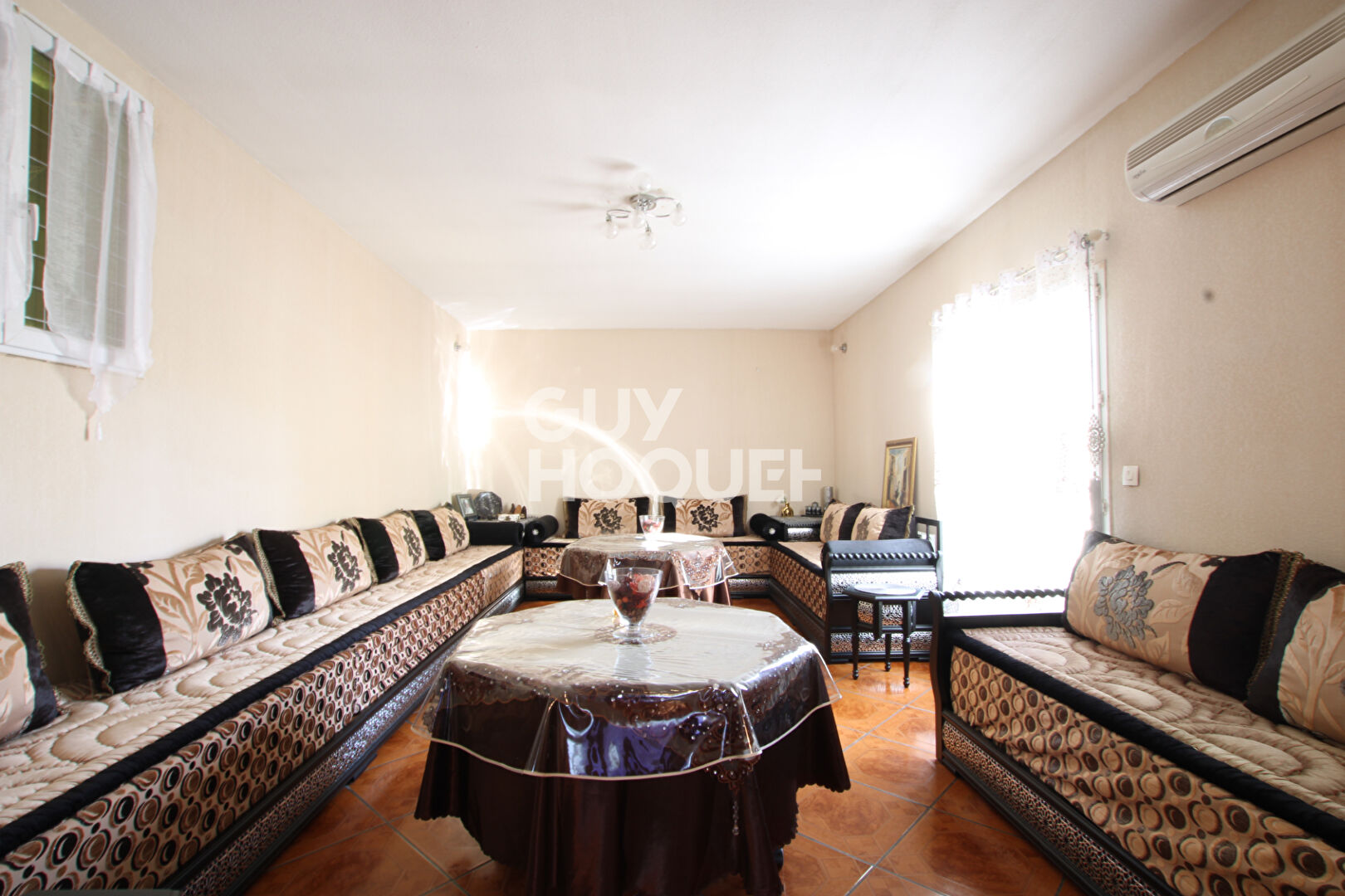 AVIGNON : maison F7 à vendre