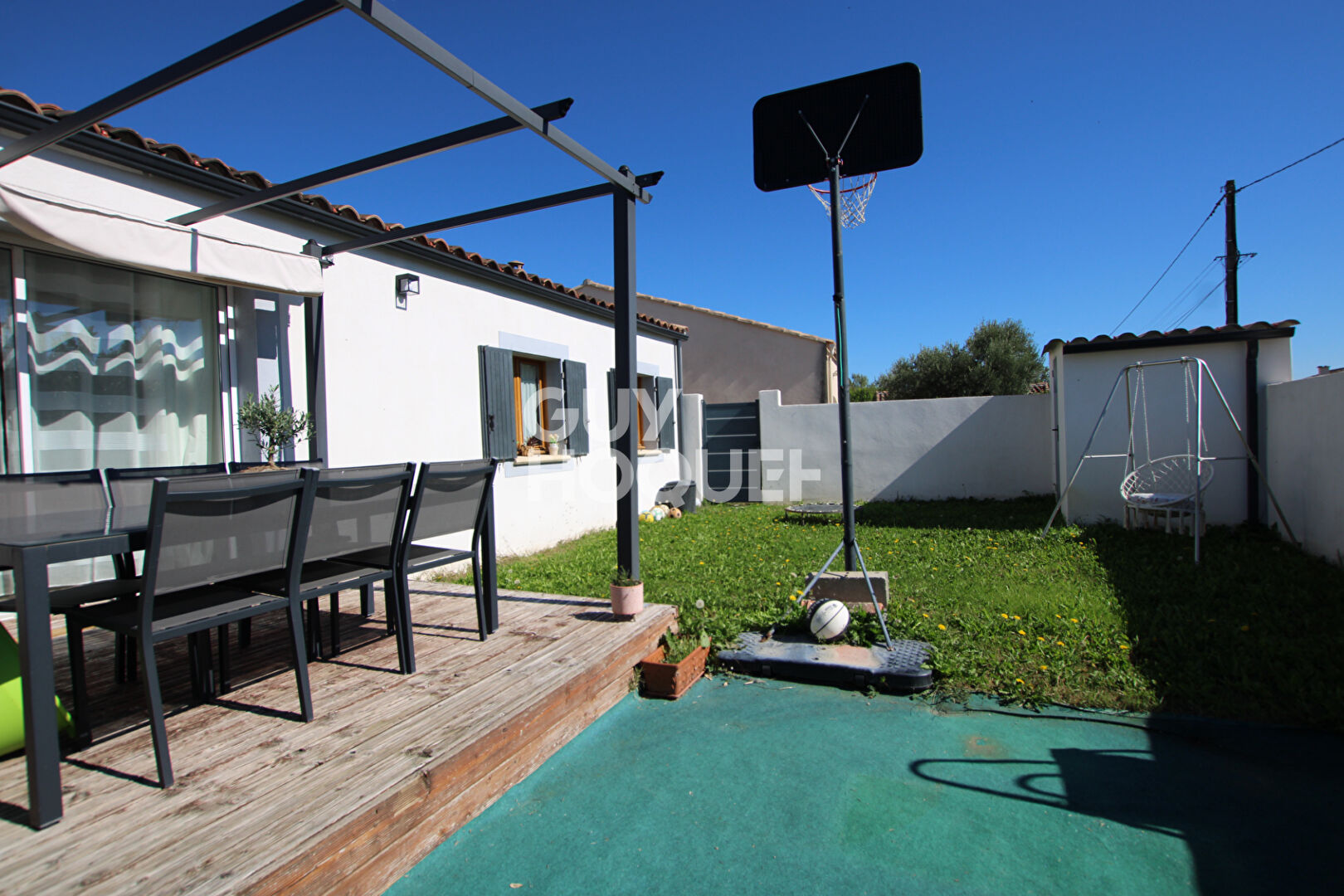 Rare Maison de plain-pied Entraigues sur la Sorgue