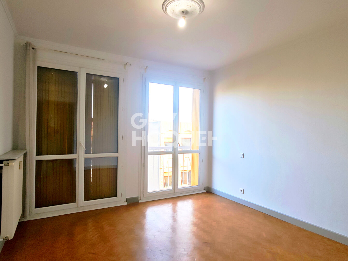 Appartement 4 pièces à louer à Avignon - Résidence THIERS