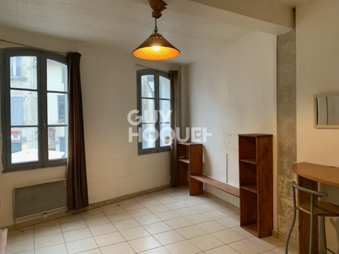 RARE ! Charmant STUDIO PLACE DES CORPS SAINTS.