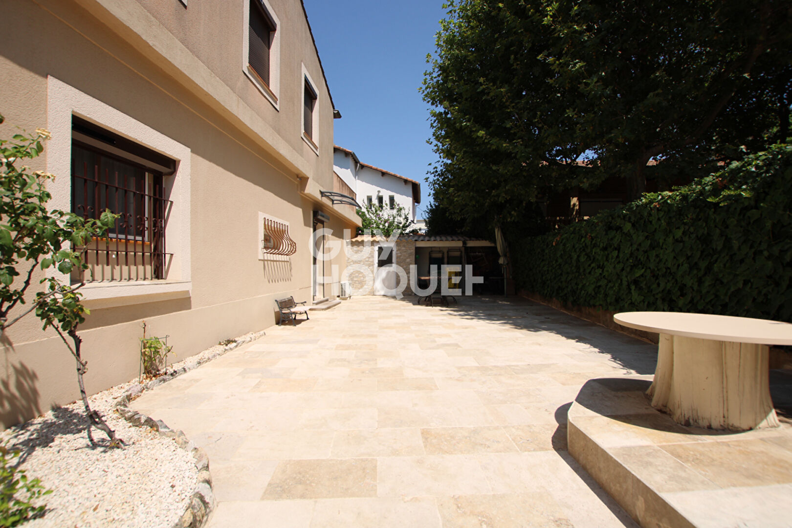 Maison familiale 4 pièces à vendre à Avignon, quartier Saint-Ruf