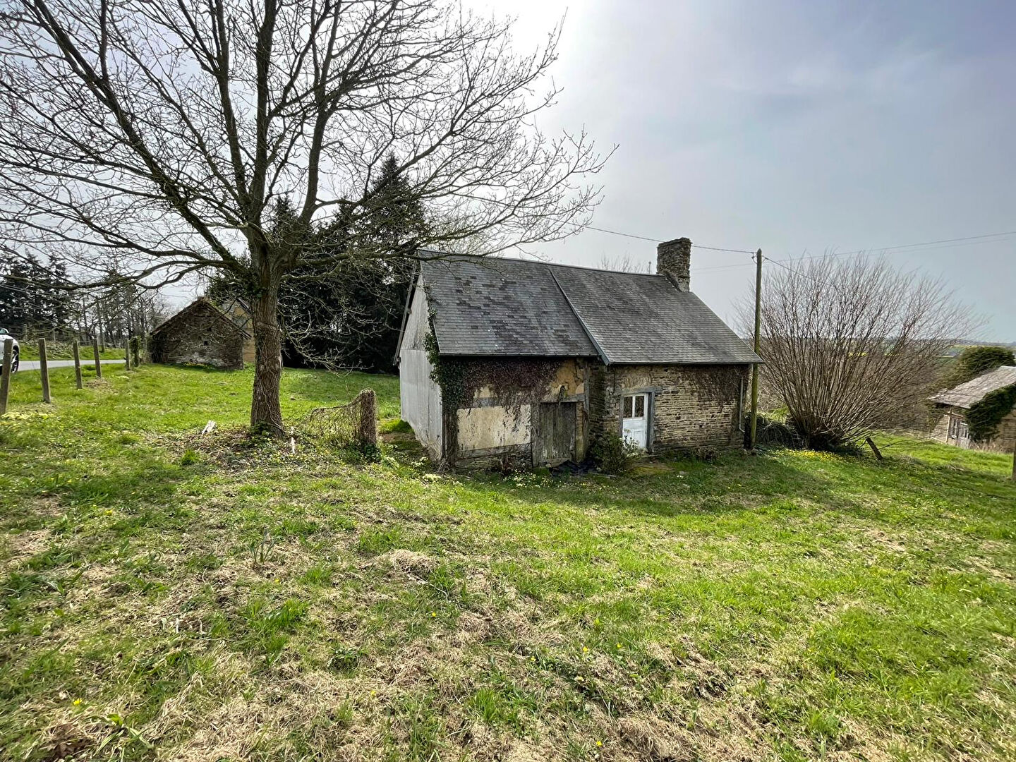 ISIGNY LE BUAT : maison F3 à vendre