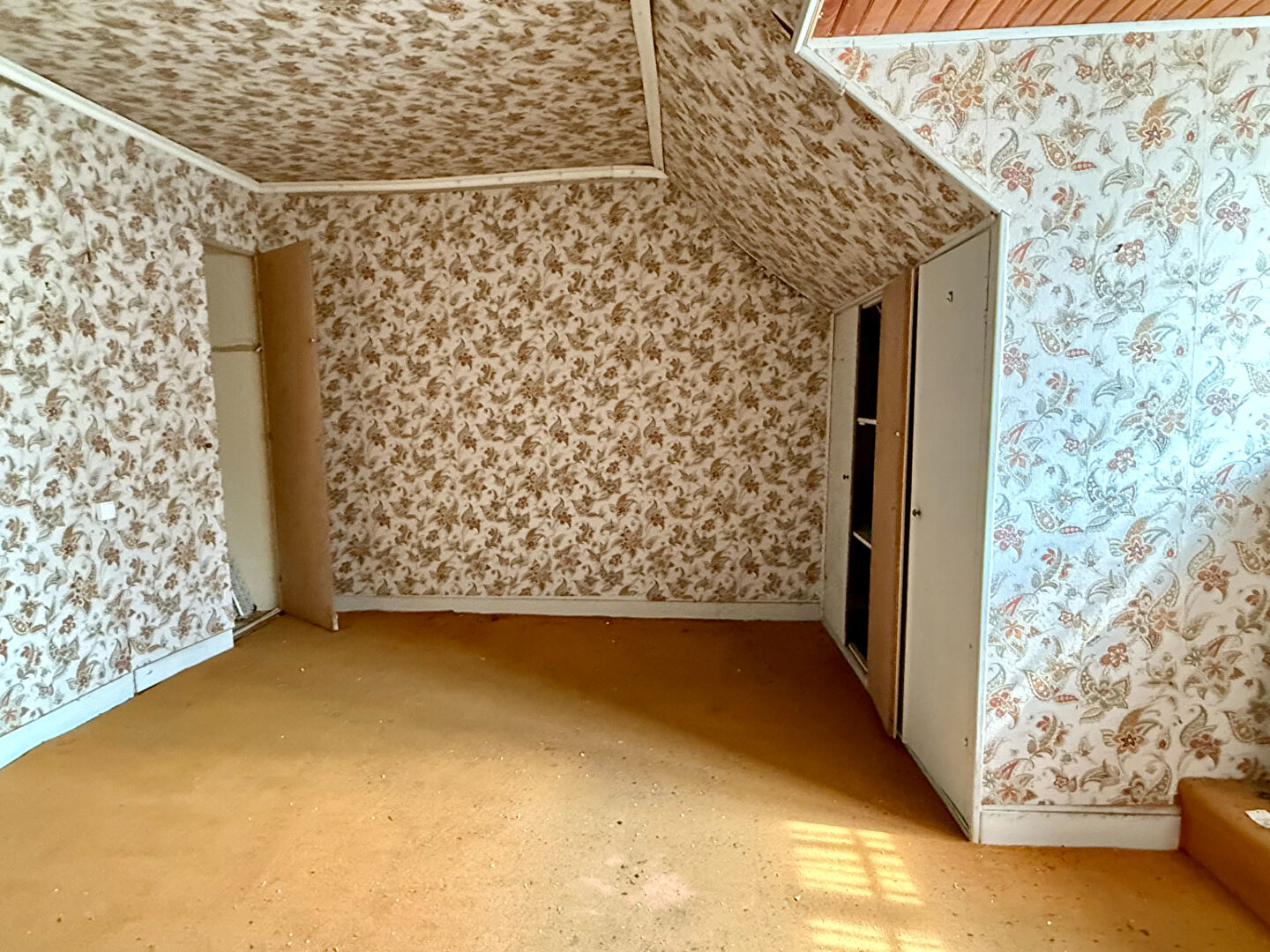 Maison à rénover - 2 chambres - Proximité Mont-Saint-Michel - Huisnes-sur-Mer