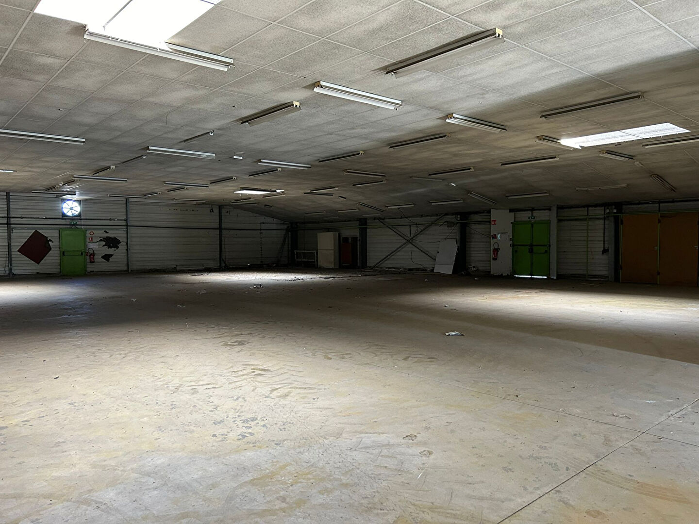 Entrepôt / local industriel Avranches 769 m2