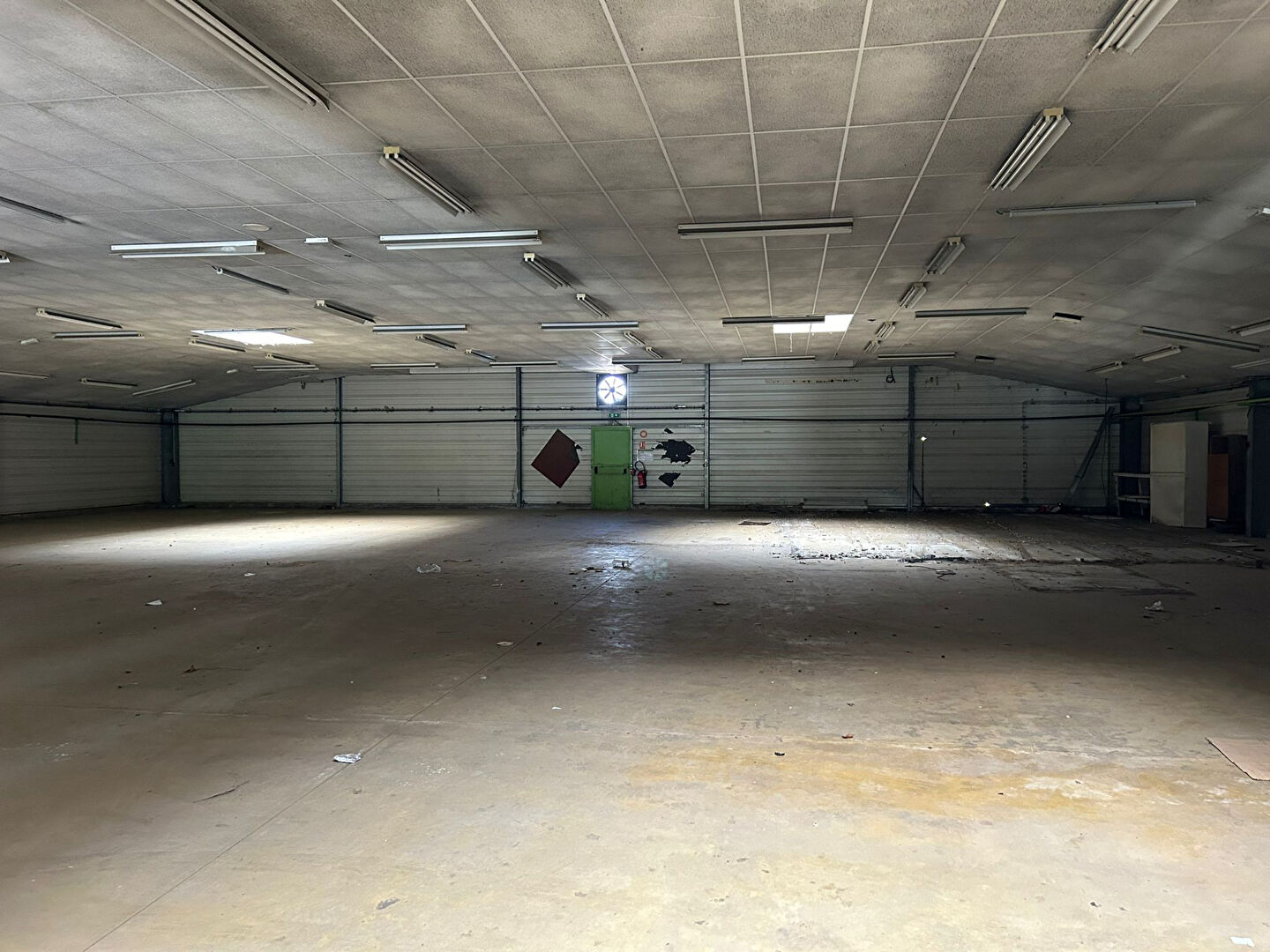 Entrepôt / local industriel Avranches 769 m2