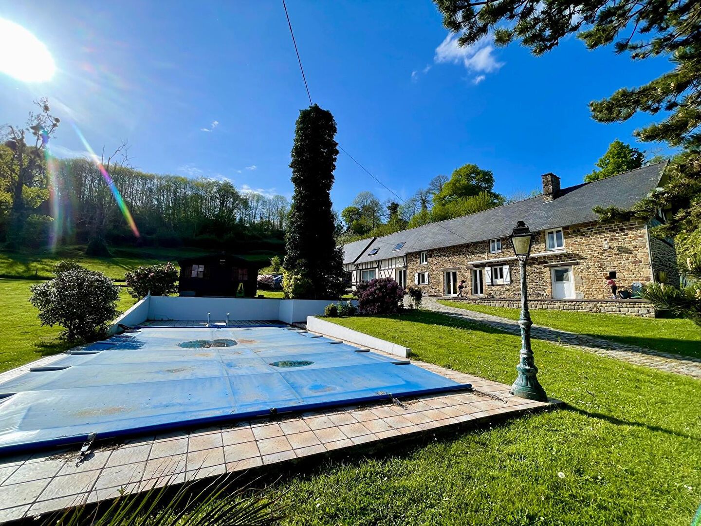 Maison familiale en pierre - 8 pièces