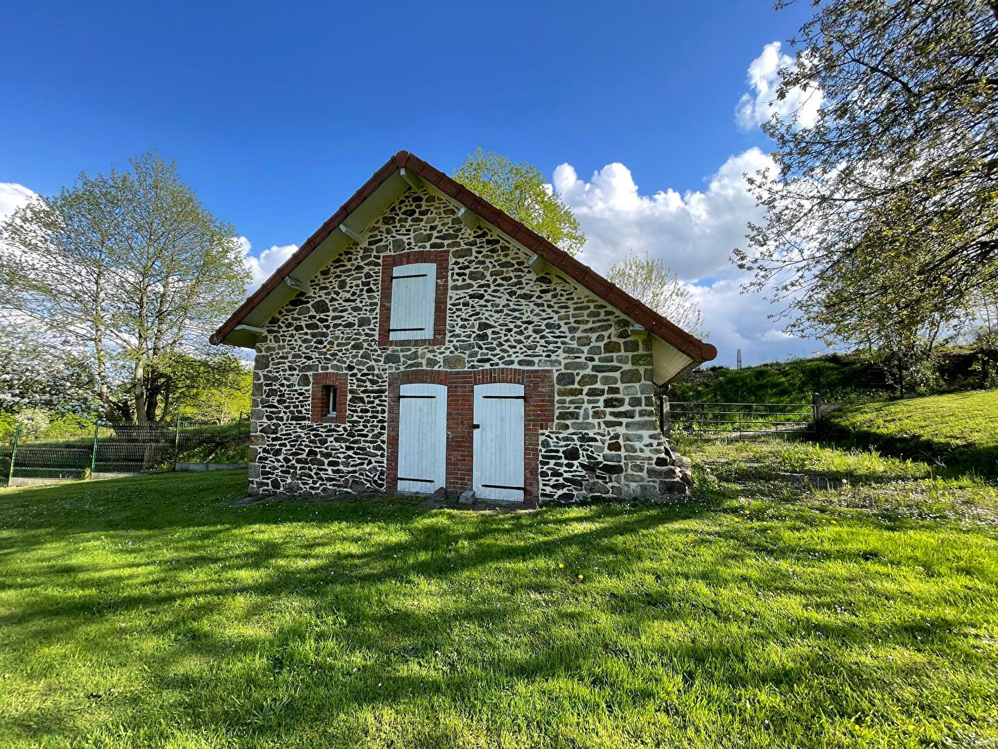 Maison familiale en pierre - 8 pièces