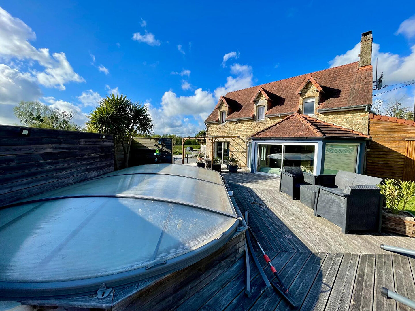 Maison - 4 pièces - 106m²