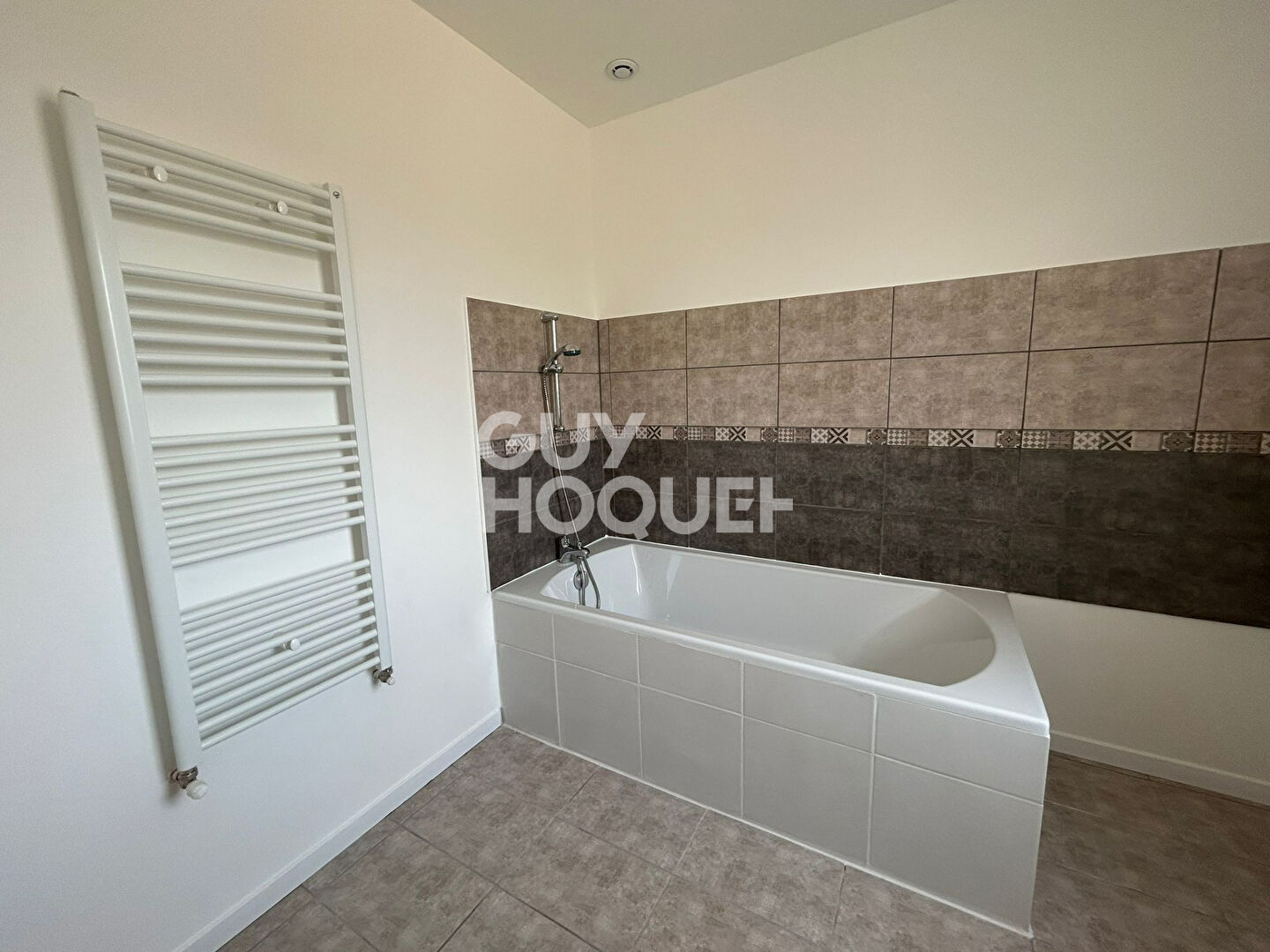 LOCATION maison F5 (116 m²) à PONTS