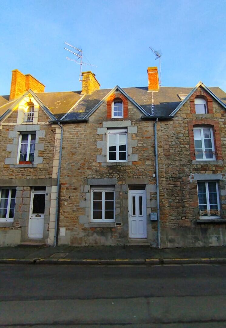 Maison de ville - GENETS (50530)