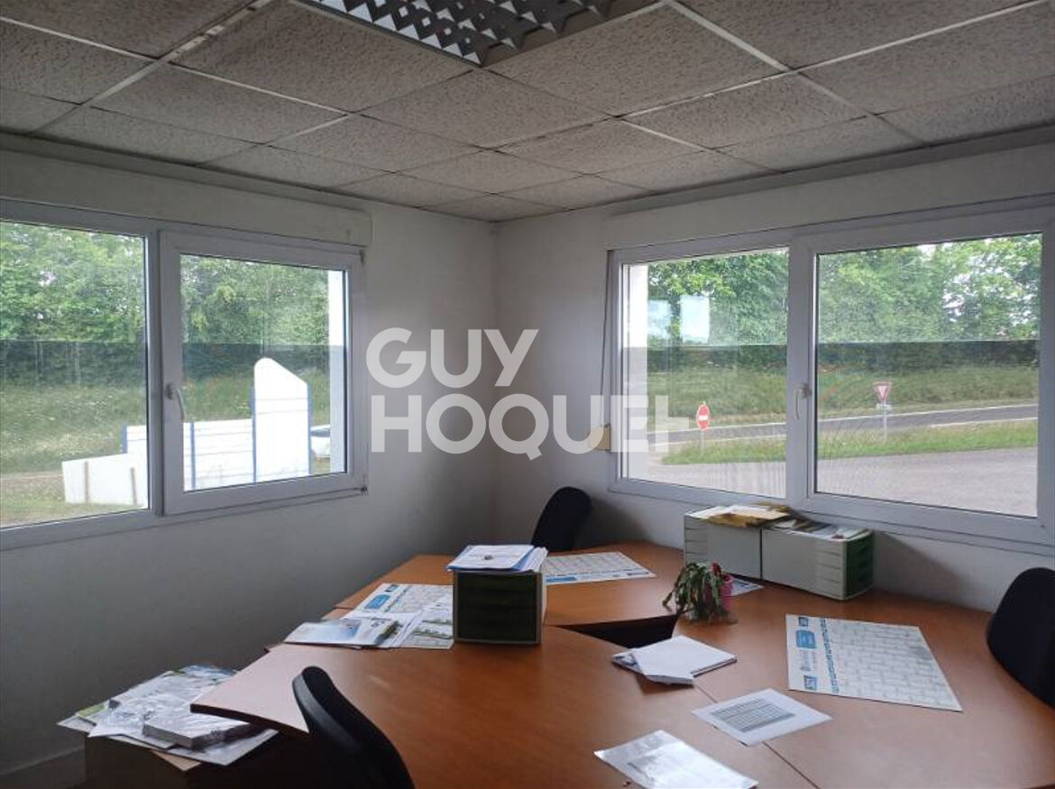 A LOUER : SAINT QUENTIN SUR LE HOMME - Local Commercial