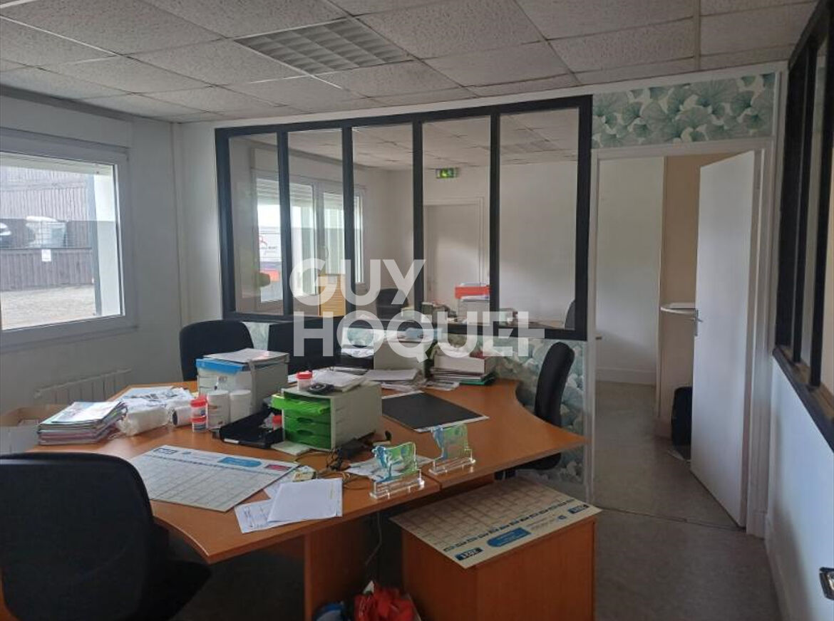 A LOUER : SAINT QUENTIN SUR LE HOMME - Local Commercial