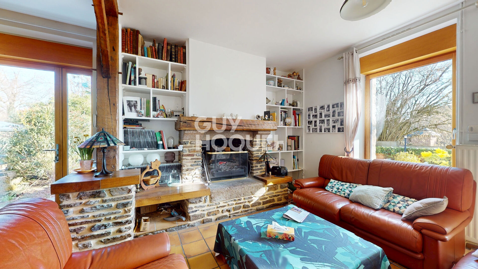 Maison familiale en pierres - Jardin arboré - Piscine couverte - Garages - Pontorson