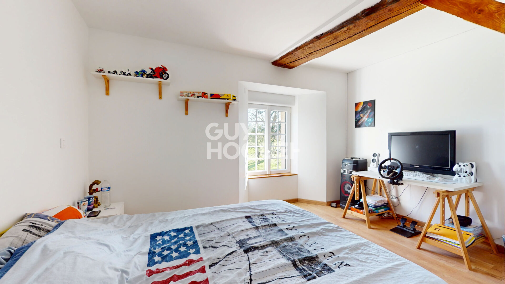 Grande maison familiale en pierre - Vie de plain-pied et jardin exposé sud