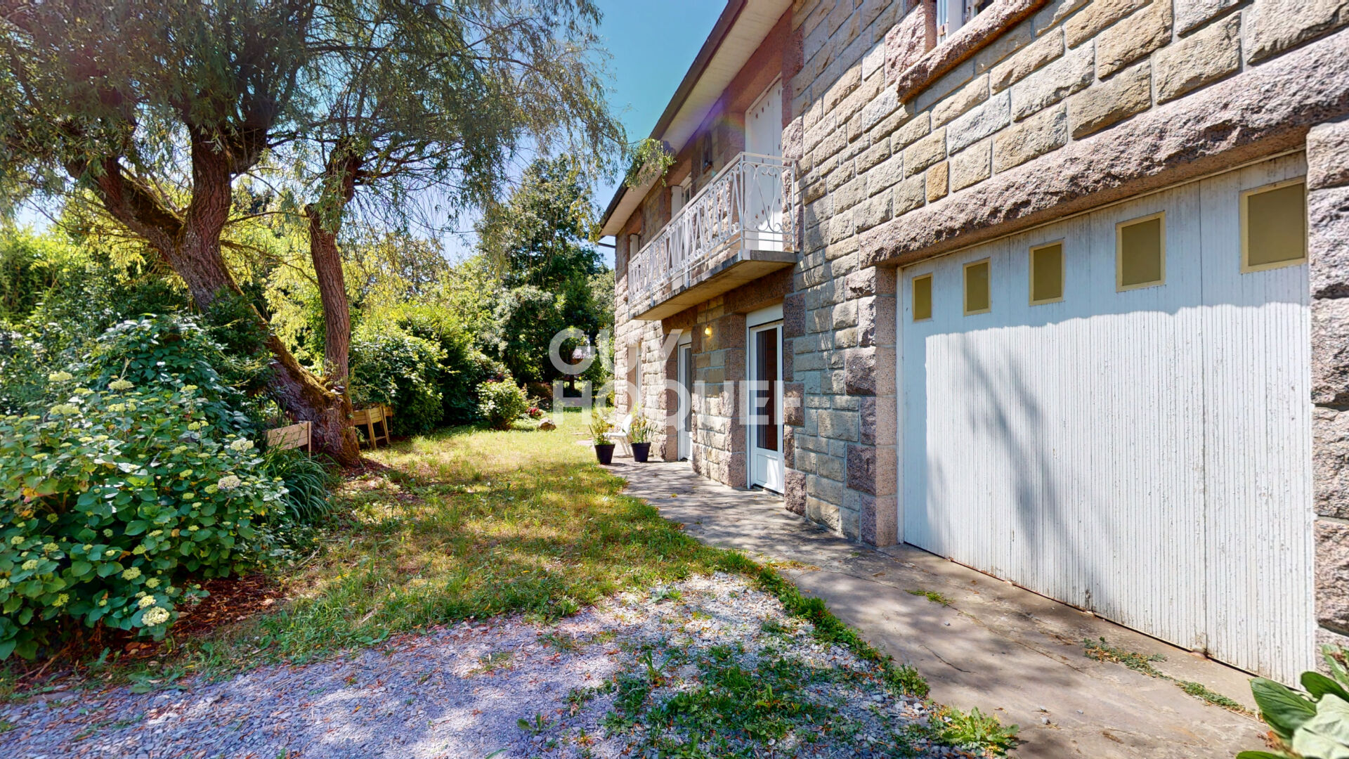 Maison en pierres - 8 chambres - Jardin arboré - Garage - Isigny Le Buat - Gîte
