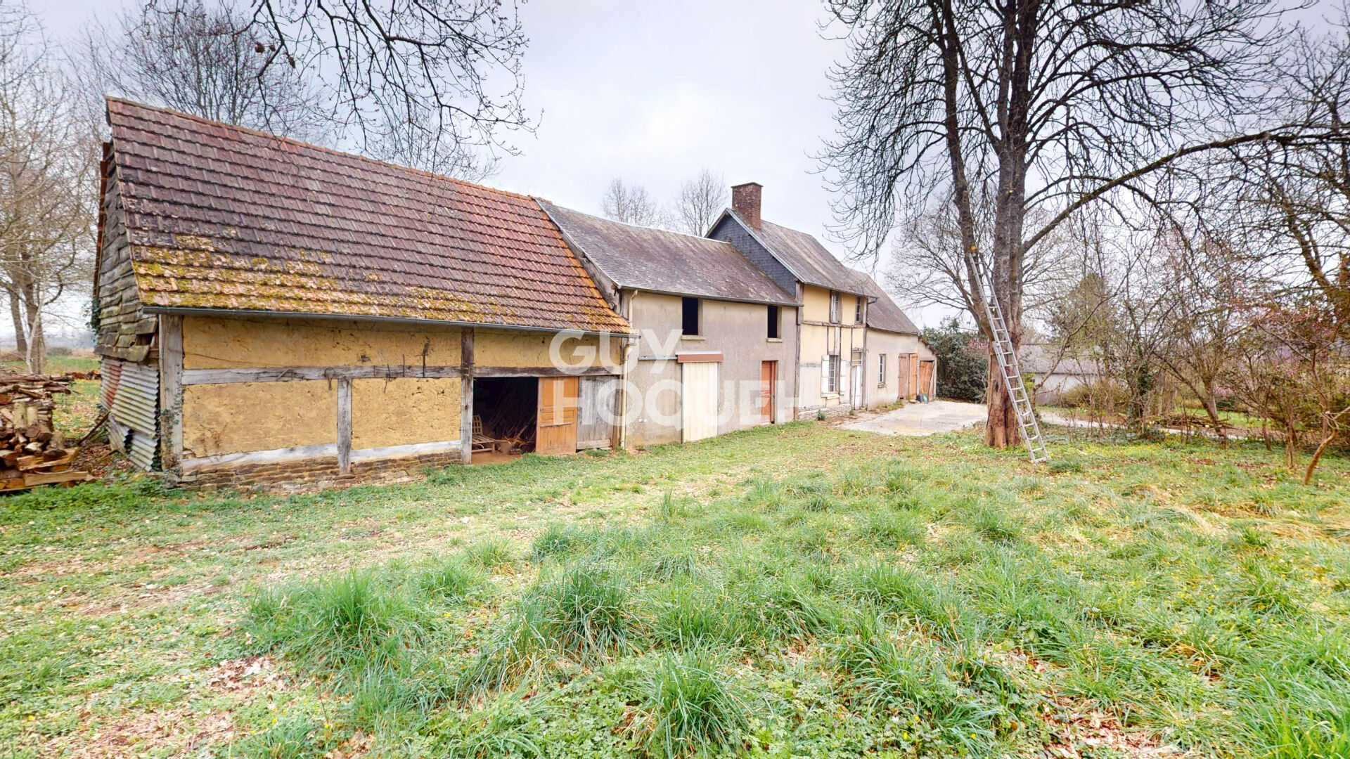 Maison en pierres - 8 chambres - Jardin arboré - Garage - Isigny Le Buat - Gîte