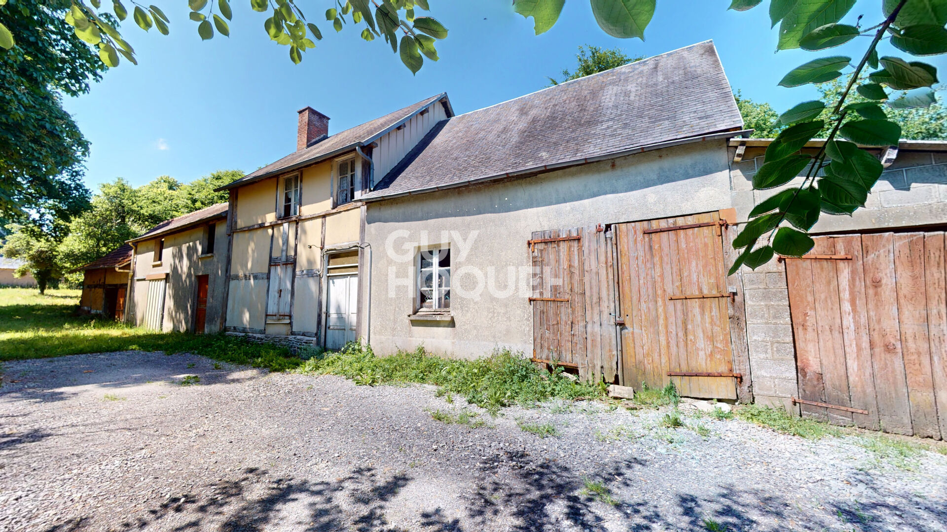 Maison en pierres - 8 chambres - Jardin arboré - Garage - Isigny Le Buat - Gîte